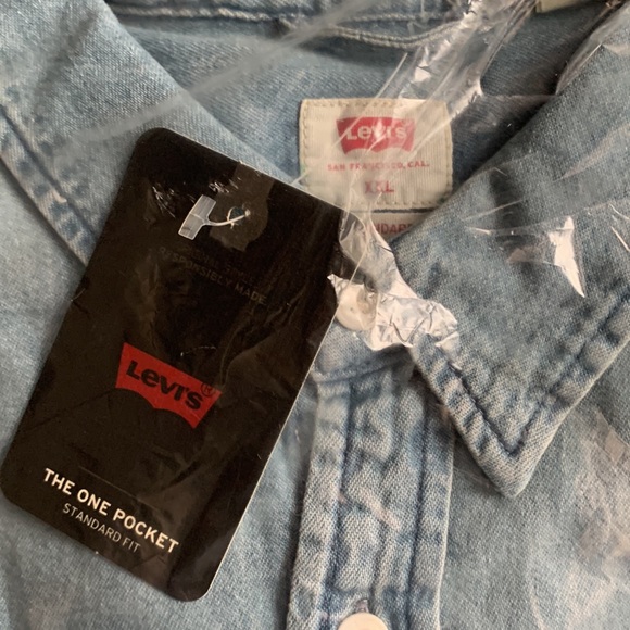 NWT Levi’s blue, short sleeve button up shirt.  Labeled XXL, looks like large. - Picture 2 of 4